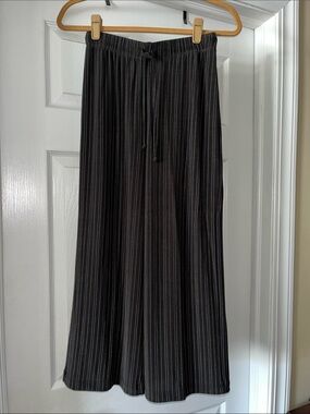 Chico’s travelers Black Pinstripe Pull-On pants